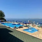 Amazing View! B & C New In *