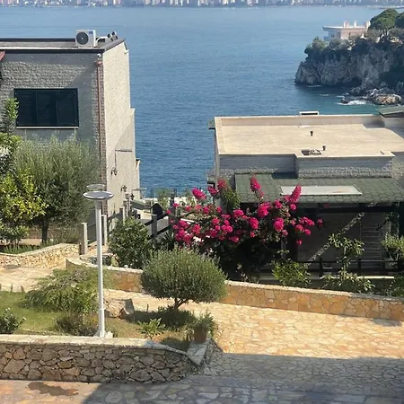 Amazing View! B & C New In Vlorë