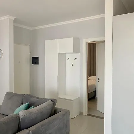 Amazing View! B & C New In Vlorë