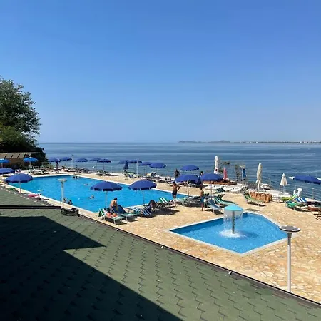 Amazing View! B & C New In *