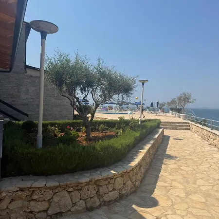 Amazing View! B & C New In Vlore