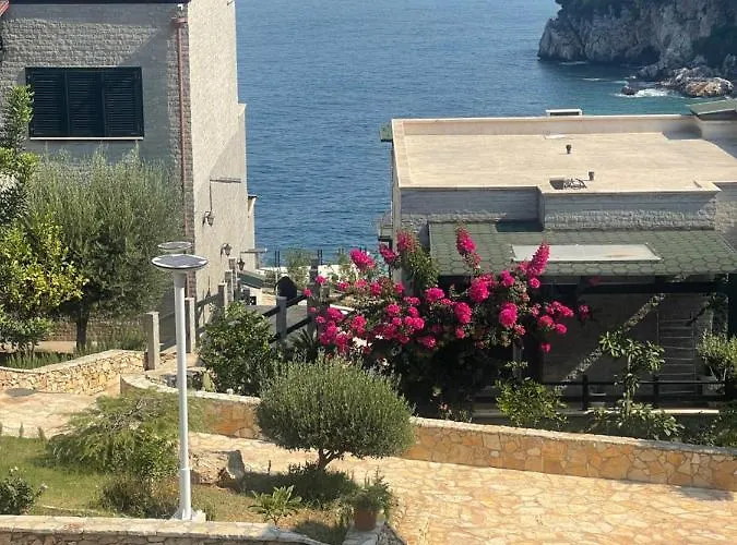 Amazing View! B & C New In Vlorë