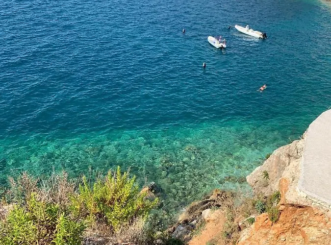 Apartment Amazing View! B & C New In