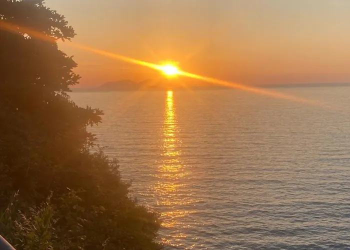 Apartment Amazing View! B & C New In Vlorë