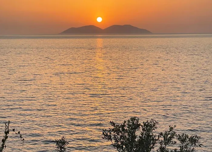 Apartment Amazing View! B & C New In